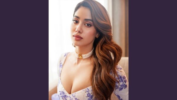 Janhvi Kapoor s Glamorous Navratri Hairstyles