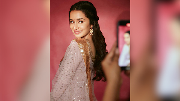 Navratri 2024 Skincare Tips From Bollywood Divas