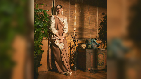 Sonam Kapoor s Diwali Wardrobe Guide