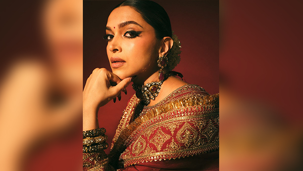 Makeup Essentials Of Bollywood Beauties