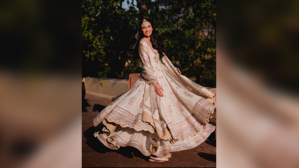 Navratri 2024 White Outfits Guide