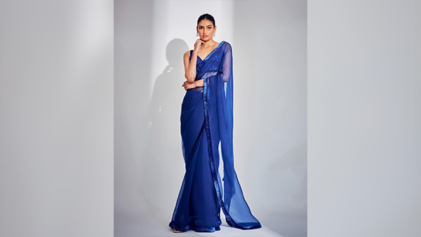 Royal Blue Outfits Guide For Navratri 2024