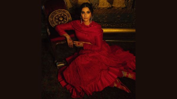 Red Outfits For Navratri 2024 Red Outfits For Navratri 2024