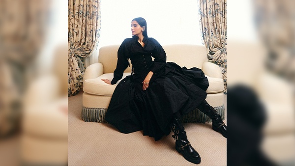 Sonam Kapoor s Chic Style Statements Sonam Kapoor s Chic Style Statements