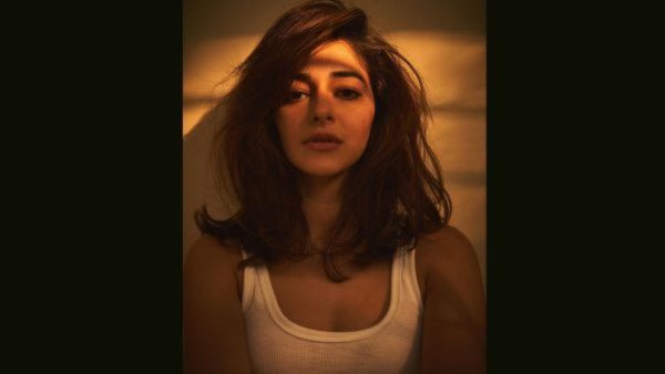 Bollywood s Nighttime Skincare Rituals Bollywood s Nighttime Skincare Rituals