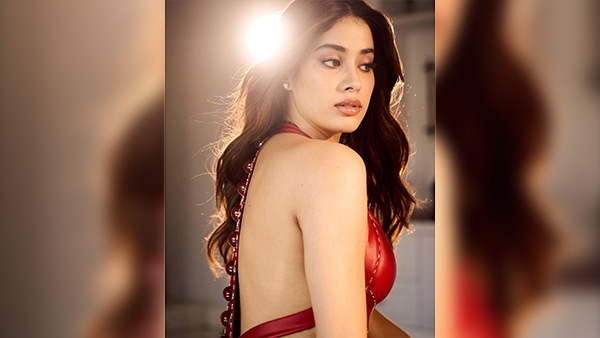 Tips To Style Red Outfits