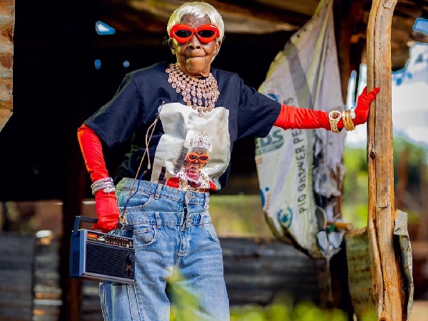 Grandma With Chunky Sunglasses is Viral