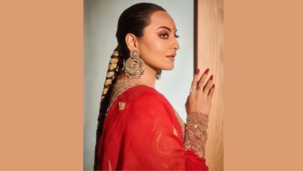 Winter Wedding Indian Bridal Hairdos