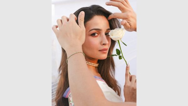 Alia Bhatt s Vintage Saree StyleAlia Bhatt s Vintage Saree Style