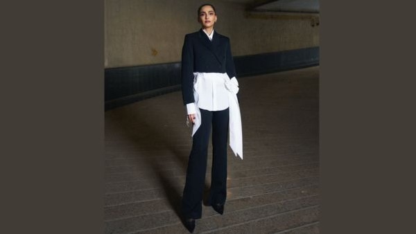 Bollywood s Outfits Guide For NYE Party