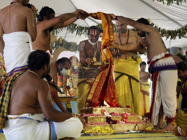 The Sacred Rituals In Maha Kumbh 2025