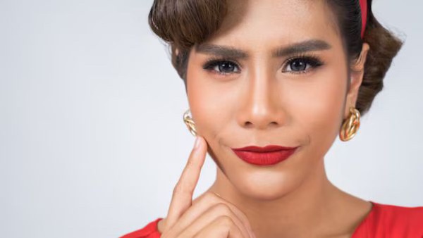 Latina Makeup Trend Guide