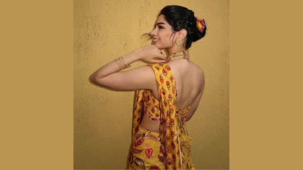 Khushi Kapoor s Flawless Back Tips