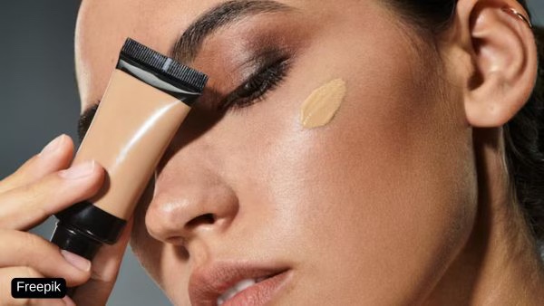 Tips To Build Capsule Makeup Kit Tips To Build Capsule Makeup Kit