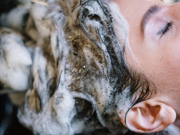 How A Salon Hair Wash Can Pose A Threat