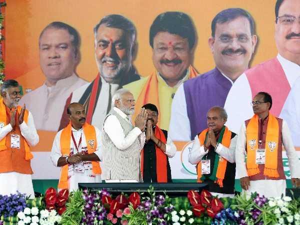 Prominent Leaders At Maha Kumbh 2025