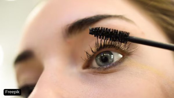 Tips To Build Capsule Makeup Kit Tips To Build Capsule Makeup Kit