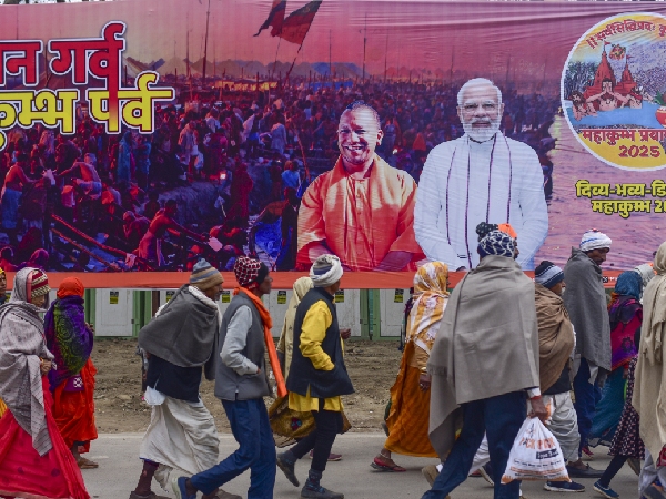 Prominent Leaders At Maha Kumbh 2025