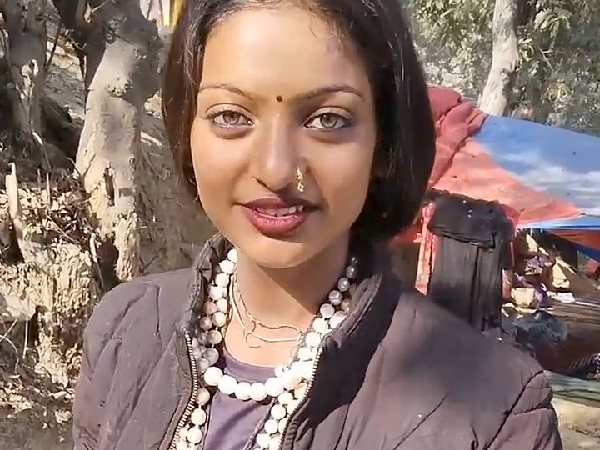 Mona Lisa Viral Fame In Maha Kumbh Mela