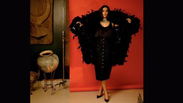 Bollywood Divas At Sabyasachi s Fashion