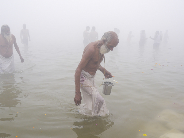 Tips To Survive The Chill At Maha Kumbh