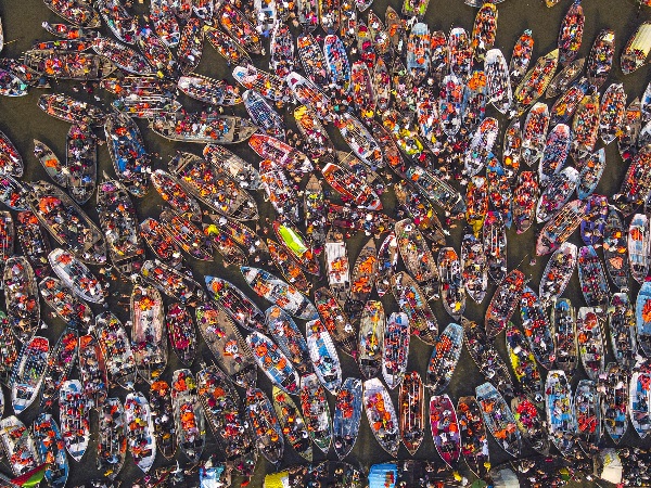 When Faith Meets Chaos In Prayagraj