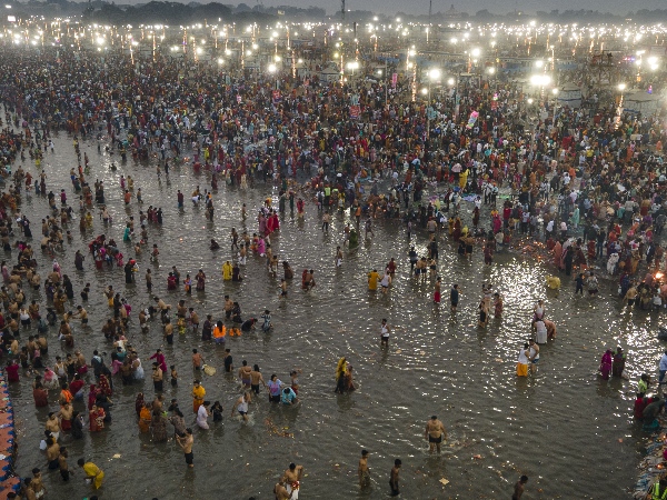 Gearing Up For Final Snan At Maha Kumbh