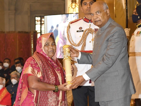 Finance Minister Honours Madhubani Art Finance Minister Honours Madhubani Art