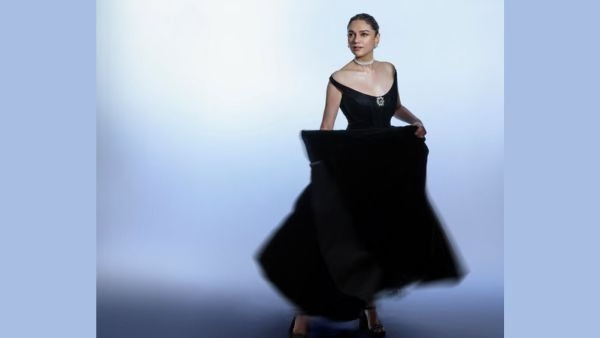 V-Day Looks For Style And Confidence V-Day Looks For Style And Confidence