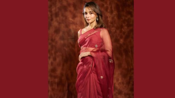 Lightweight Sarees For Occasional Look