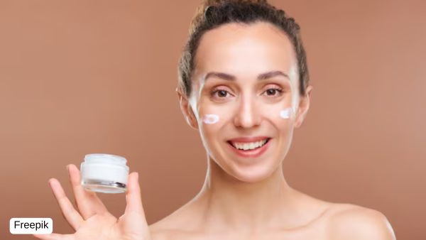 The Clean Girl Makeup Guide The Clean Girl Makeup Guide