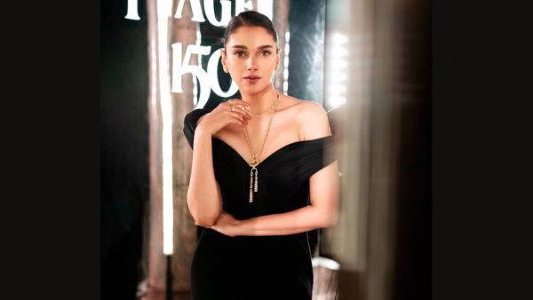 Stylish Accessories For Valentine s Day