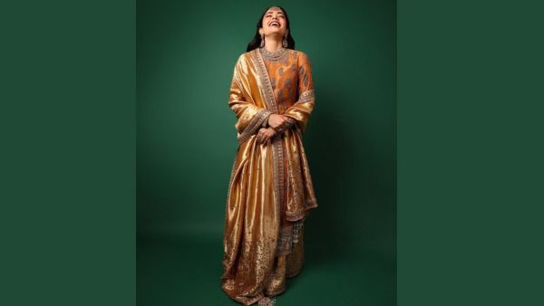 Stunning Outfits Guide For Eid