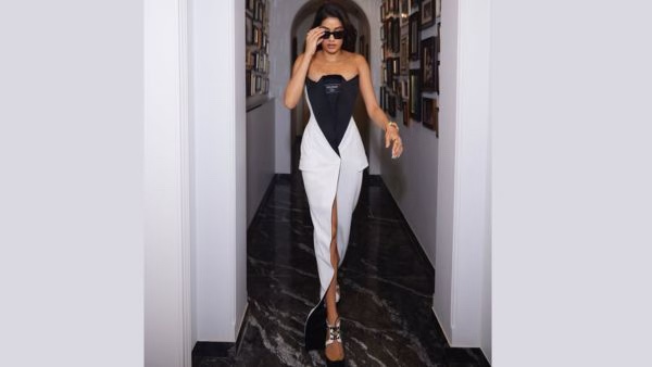 Janhvi Kapoor s Off-Shoulder Style