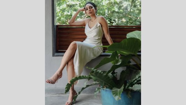 Must-Have Dresses In Wardrobe