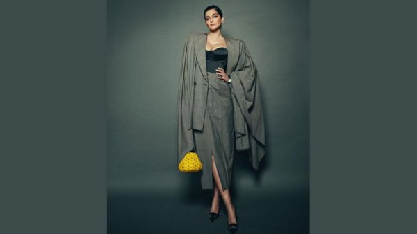 Sonam Kapoor s Skit Suit Looks
