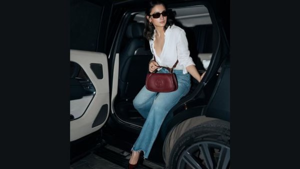 Alia Bhatt s Casual Style Statements Alia Bhatt s Casual Style Statements