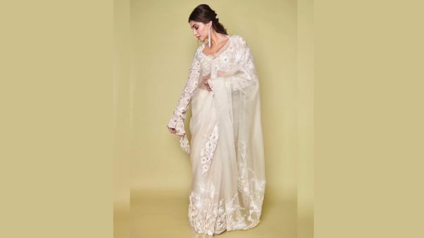 Sonam s Unconventional Saree Guide