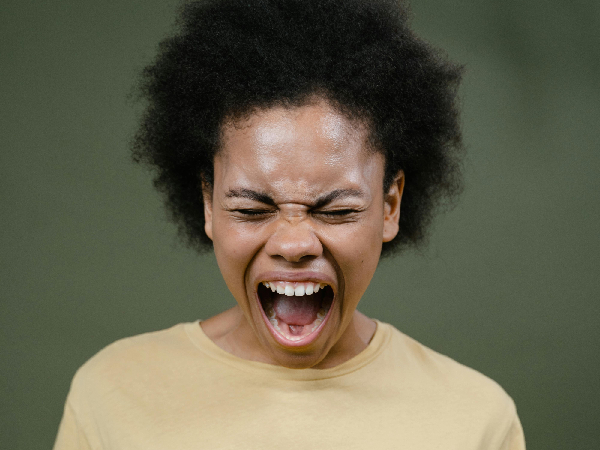 How To Maintain Your Vocal Health