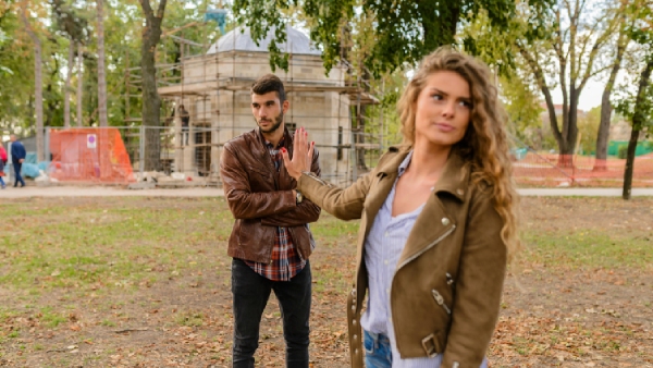 All About Pocketing In Relationships