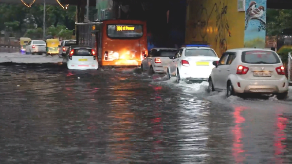 Delhi s Stormy Weather Unleashes Memes