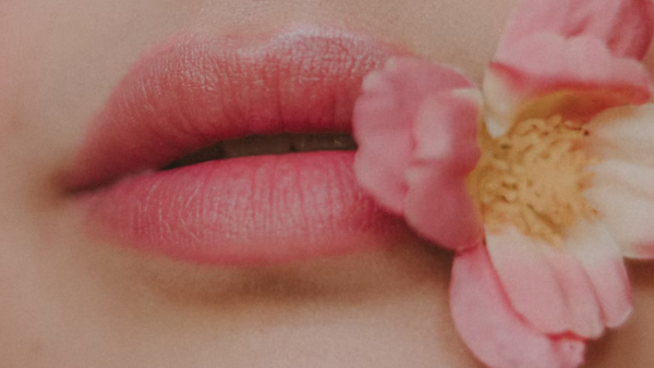 Do Certain Makeup Colours Trick Your Brain Into Feeling More Powerful Yes