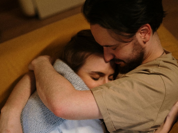 Virushka Teary-Eyed Hug At IPL Virushka Teary-Eyed Hug At IPL