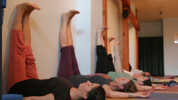 Trying To Conceive Gynecologist Reveals 6 Fertility-Boosting Yoga Poses Every Woman Should Try