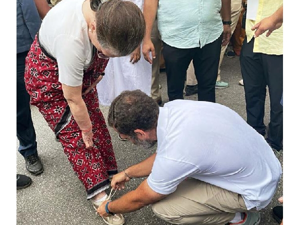 Rahul Gandhi s Bond With Sonia Gandhi