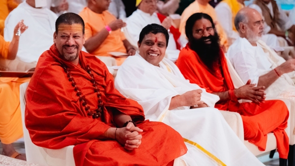 This Indian Wedding Blessed By The Country s Most Respected Spiritual Leaders This Indian Wedding Blessed By The Country s Most Respected Spiritual Leaders