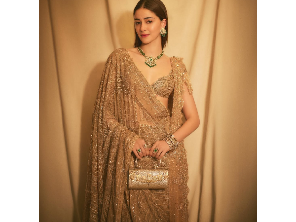 7 Golden Saree Looks Of Bollywood