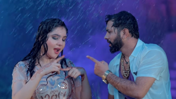 Bhojpuri Songs On Rain And Love Are So Dramatic And Heart-Tugging Even Your Ceiling Fan Will Feel Romantic