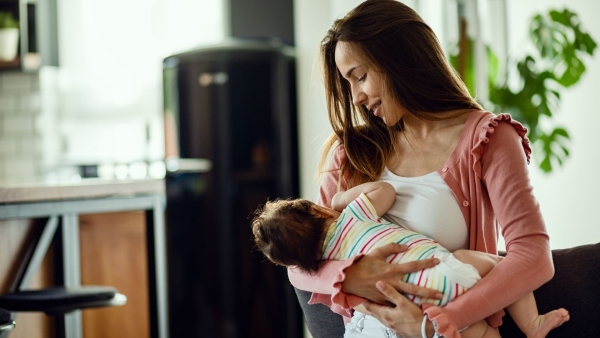 Can You Get Pregnant While Breastfeeding If Your Period Hasn t Returned 5 Facts Every New Mom Must Know Can You Get Pregnant While Breastfeeding If Your Period Hasn t Returned 5 Facts Every New Mom Must Know