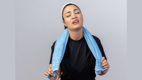 Love Bite On Your Neck Quick Beauty Fashion Hacks To Hide It Before Parents Or Colleagues Notice Anything Love Bite On Your Neck Quick Beauty Fashion Hacks To Hide It Before Parents Or Colleagues Notice Anything